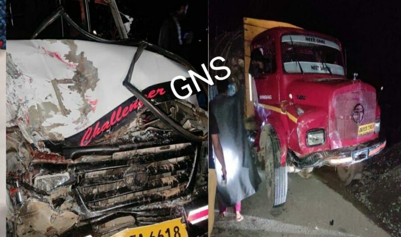 5 Persons Injured In Truck-Sumo Collision in Kupwara