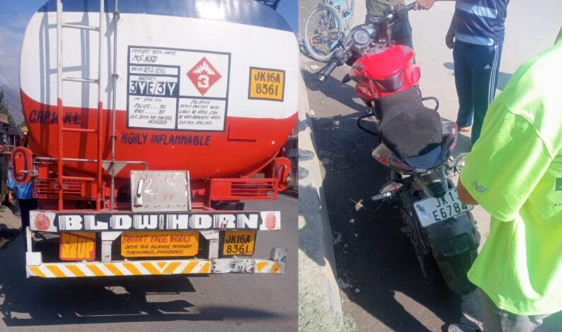 Two dead, one injured in head-on collision at Nowgam Srinagar Two dead, one injured in head-on collision at Nowgam Srinagar