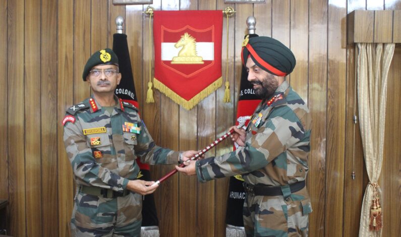 Lt Gen Manjinder Singh takes over as GOC White Knight Corps