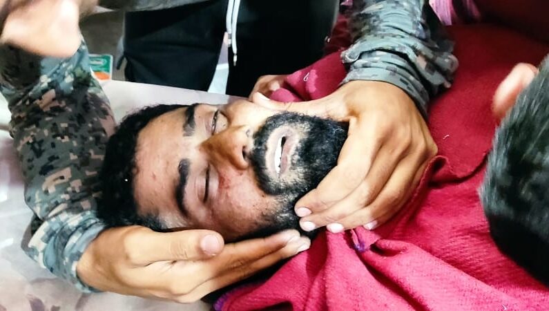 Gunmen strike in Srinagar, Bandipora:  Famous Chemist; non-J&K vendor; Sumo driver killed within an hour