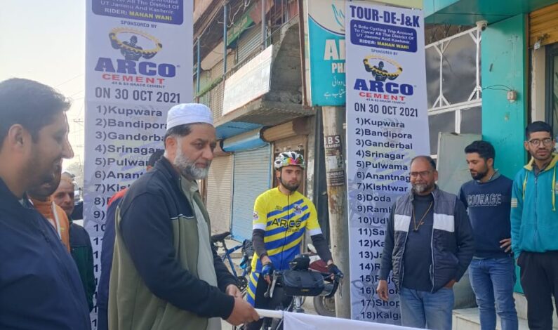 Cyclist Manan Wani will pedal 1700 kms in JK UT with a message: ‘Peace’ and ‘Say No to Drugs’