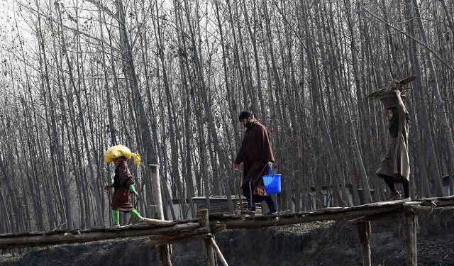Amid Cloud Cover, Night Temp Rises Slightly Across Kashmir