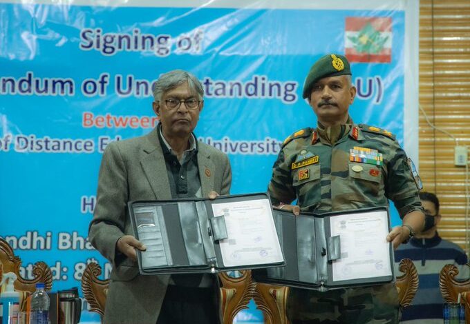 Kashmir University establish ‘long term relationship’ with army: Signs MoU to offer distance education to soldiers deployed in Kashmir