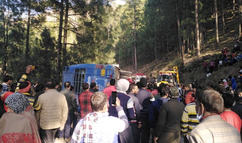 2 person killed, several injured as bus turns turle in Rajouri