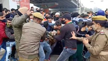Police detain dozens of job aspirants after they stage protest in Jammu
