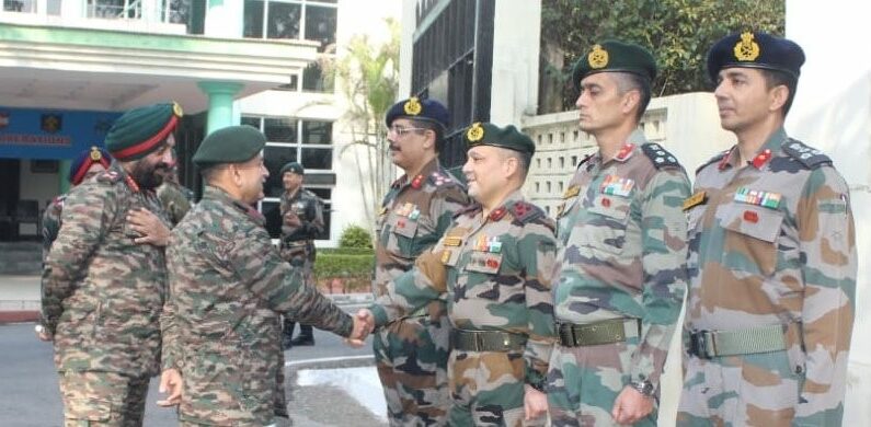 Army Commander visits 16 corps, review security situation
