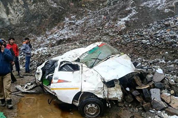Six persons including two brothers die in Kishtwar road accident