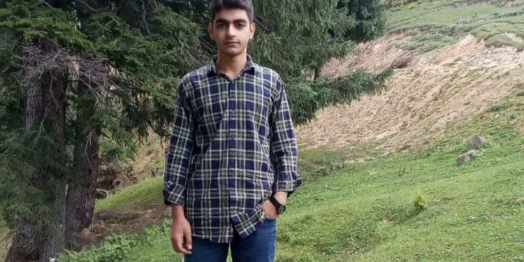 17-year-old goes missing from Aripanthan Budgam, family appeals for help