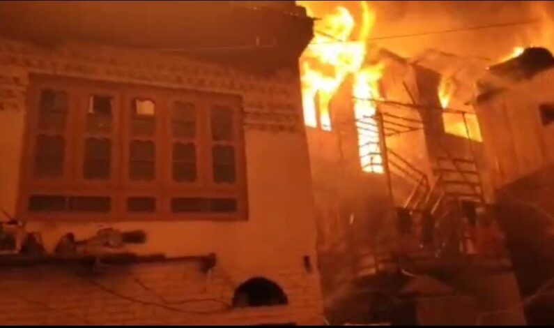 Eight Houses Gutted As Devastating Fire Leaves 24 Families Homeless In Batamaloo, 10 Firemen Injured