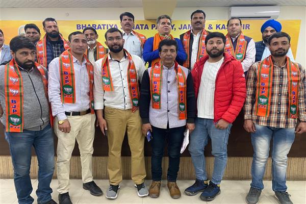 BDC Noorkha Uri, others join BJP in Jammu