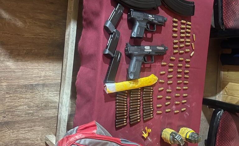Man abandons car after seeing naka party; arms and ammunition recovered in Anantnag: Police Man abandons car after seeing naka party; arms and ammunition recovered in Anantnag: Police