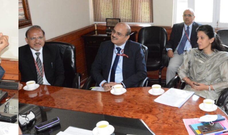 Gen Manager Northern Railway calls on Chief Secretary: ‘Kashmir to be connected with rest of country through railway link by end of ‘23’ Gen Manager Northern Railway calls on Chief Secretary: ‘Kashmir to be connected with rest of country through railway link by end of ‘23’