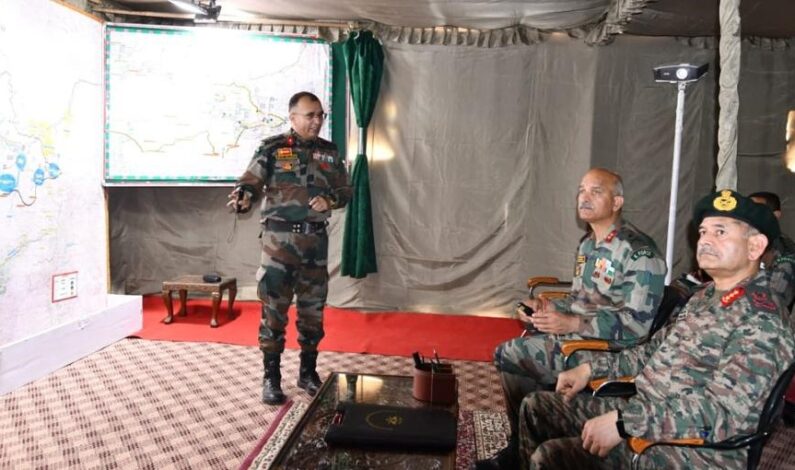 Northern Army Commander arrives in Kashmir, reviews security for upcoming Yatra