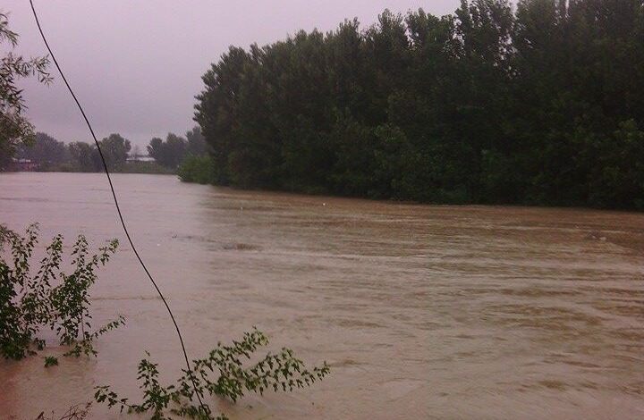 Flood Alarm Sound As Jhelum Level Rises Above 16-Ft At Ram Munshibagh Srinagar