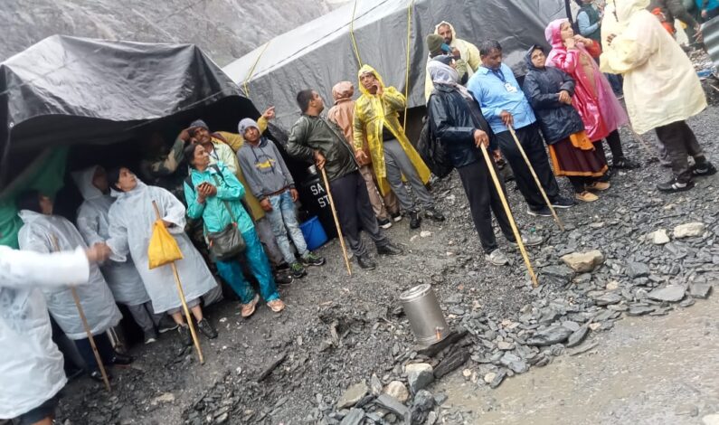 LG expresses gratitude to PM for sanctioning Ex-gratia of Rs 2 lakh to Kin of those who lost lives flash flood near Amarnath cave LG expresses gratitude to PM for sanctioning Ex-gratia of Rs 2 lakh to Kin of those who lost lives flash flood near Amarnath cave