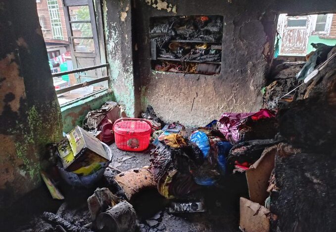 Four Families Rendered Homeless After Fire Guts Their Joint House In Rainawari Srinagar Four Families Rendered Homeless After Fire Guts Their Joint House In Rainawari Srinagar