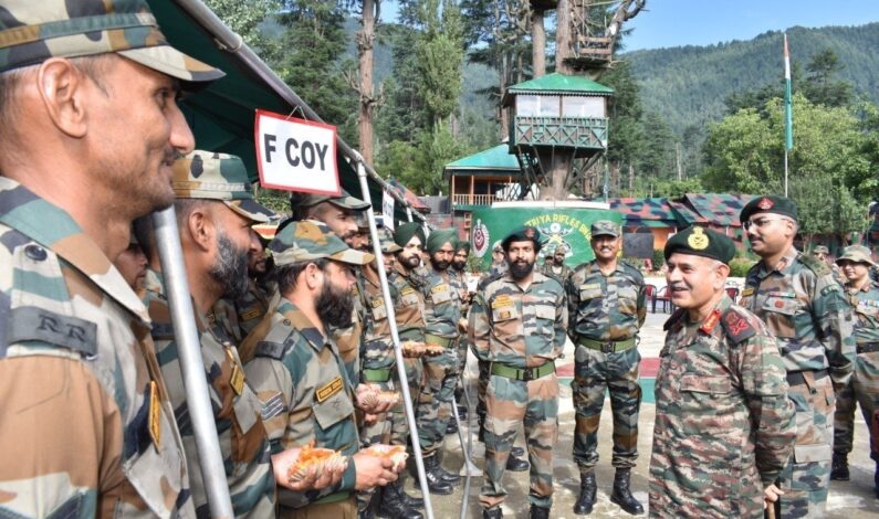 Army Commander Visits LoC Areas, Reviews Overall Security In Kashmir