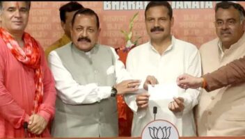 Expelled from AAP, Balwant Singh Mankotia  joins BJP