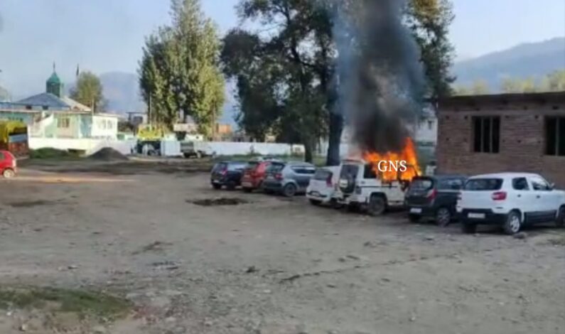 Man held after setting ablaze two parked vehicles near Tehsil Court Complex Surankote Poonch Man held after setting ablaze two parked vehicles near Tehsil Court Complex Surankote Poonch