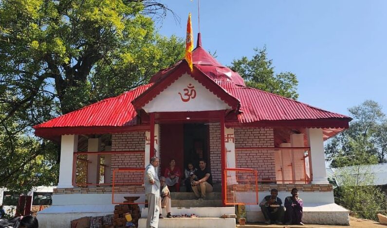 Temple reopened in Handwara after 3 decades Temple reopened in Handwara after 3 decades