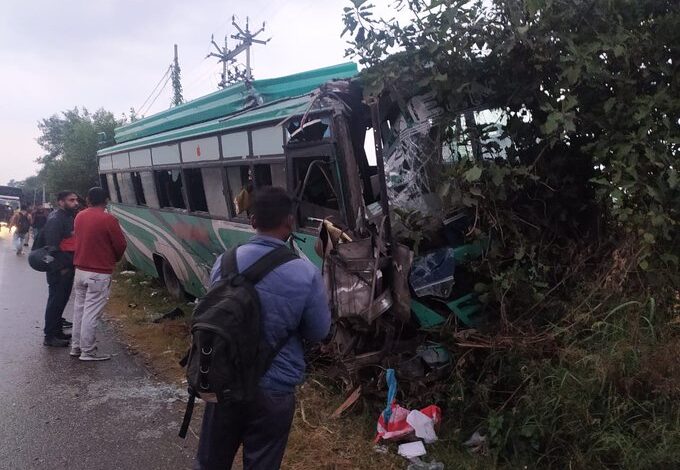 28 Injured As Bus Falls Into Gorge In Akhnoor Jammu