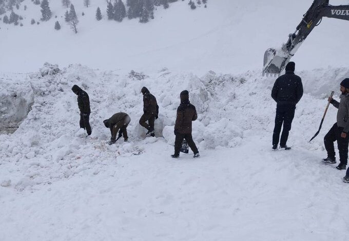 Solider Killed, Three Missing as Avalanche Hits Army Contingent in Ladakh