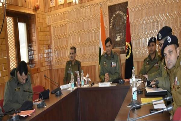 ADGP Kashmir visits North Kashmir; Reviews security scenario