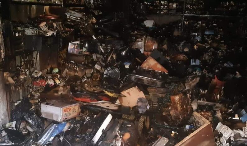 Seven shops gutted in pre-dawn Maisuma fire incident Seven shops gutted in pre-dawn Maisuma fire incident