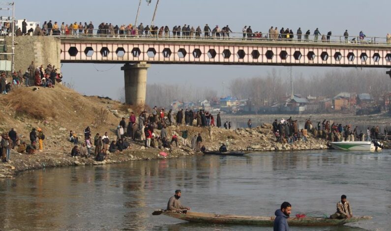 Sopore girl’s body fished out from Jhelum in Boniyar after 5 months Sopore girl’s body fished out from Jhelum in Boniyar after 5 months